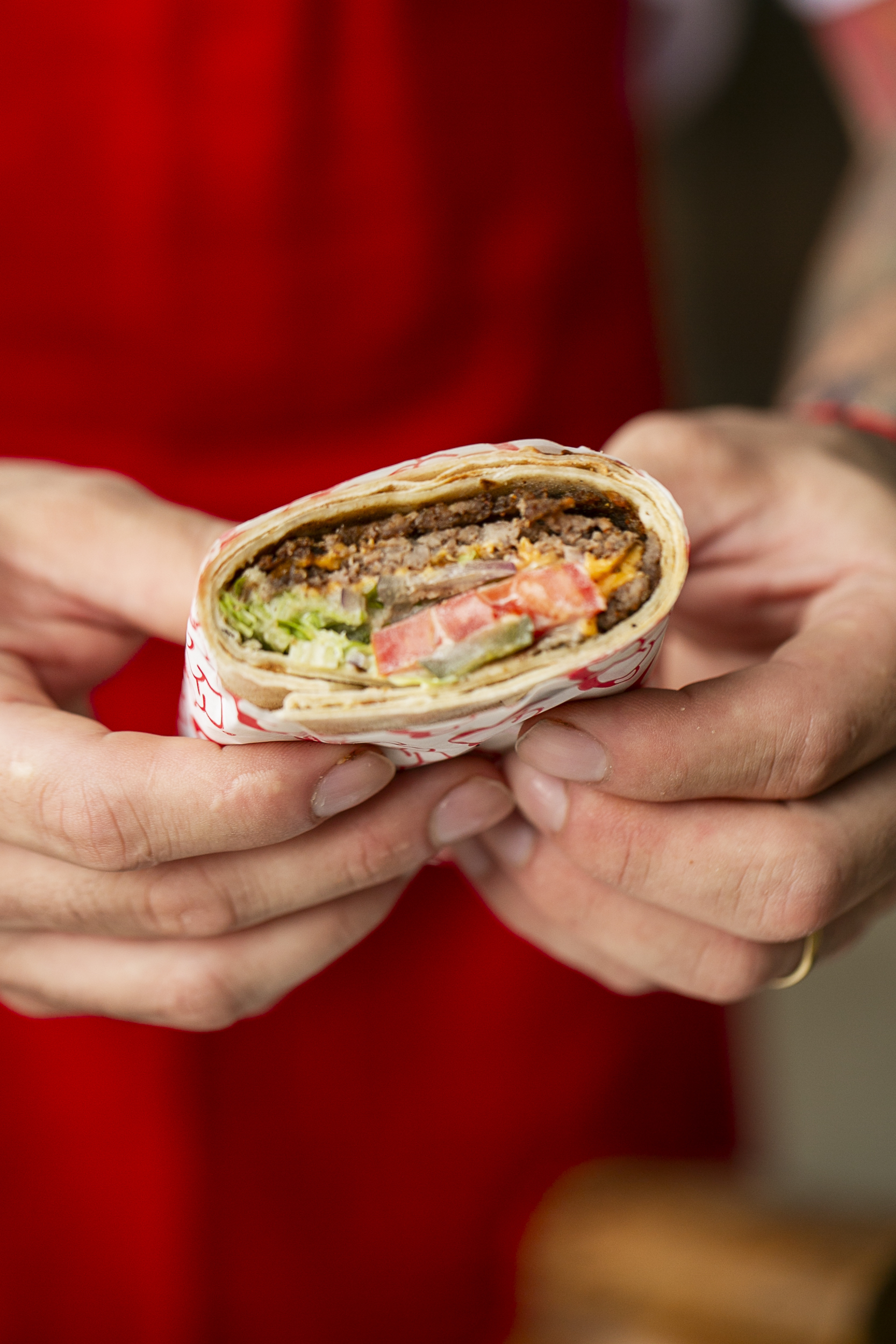 Shawarma recheado com Smashburger - Wolfs Burger - Foto por Lina Sumizono