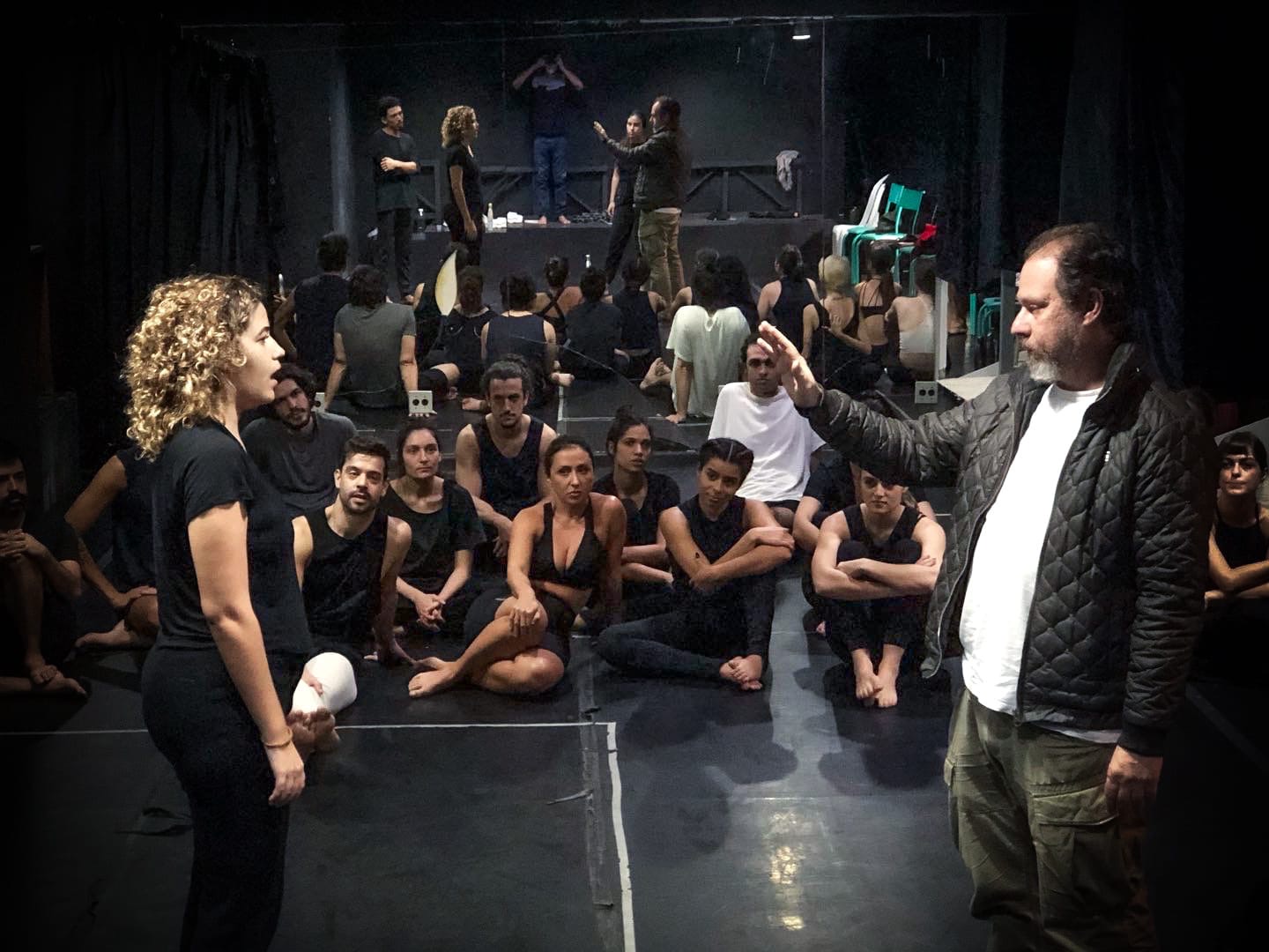 Companhia Teatro Esplendor, do Rio de Janeiro, realiza oficina de Treinamento técnico para artistas da cena em Curitiba