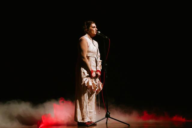 “ÂNIMA” traz a história de mulheres que mudaram o curso da humanidade em peça da filósofa Lúcia Helena Galvão