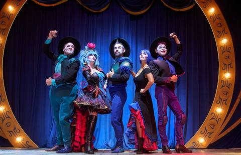 The Opera Locos